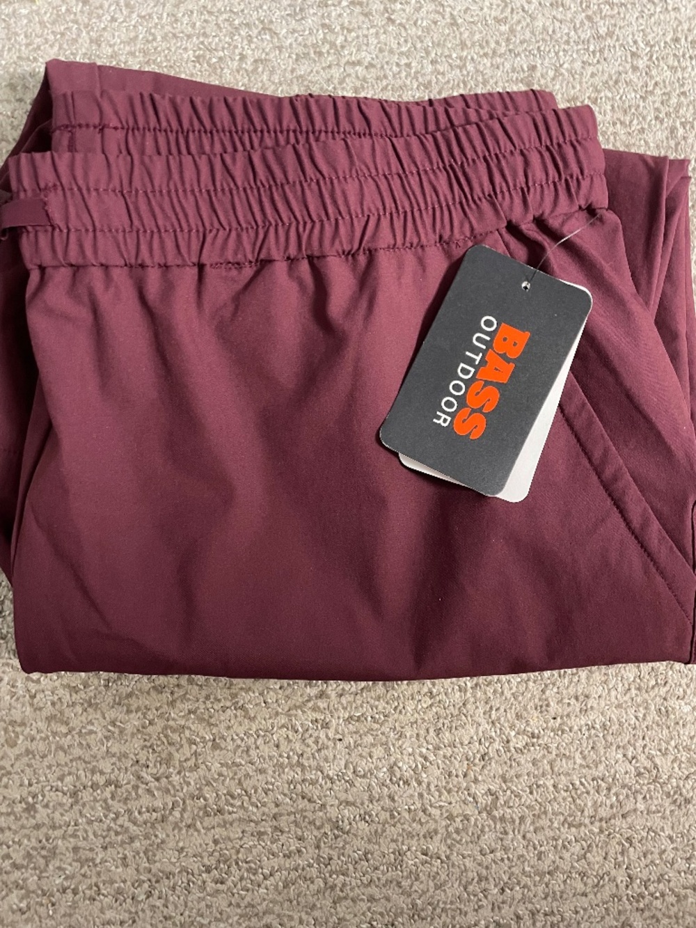 Bass women’s outdoor joggers, maroon, XL NWT